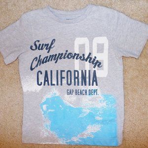 GRAY GAP KIDS SIZE XS SHORT SLEEVE PRINTED T-SHIRT